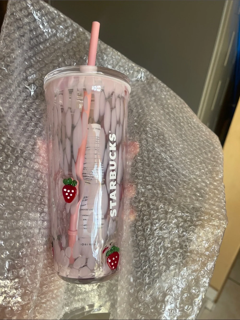 Starbucks Pink Strawberry 🍓 Glass Tumbler with Straw